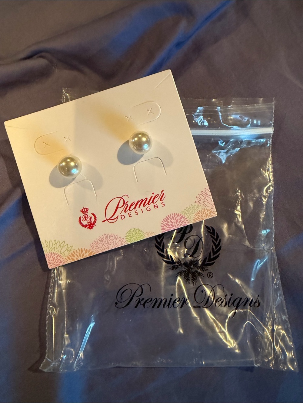 Premier Designs Button Up Pearl Stud Earrings in Ivory-White